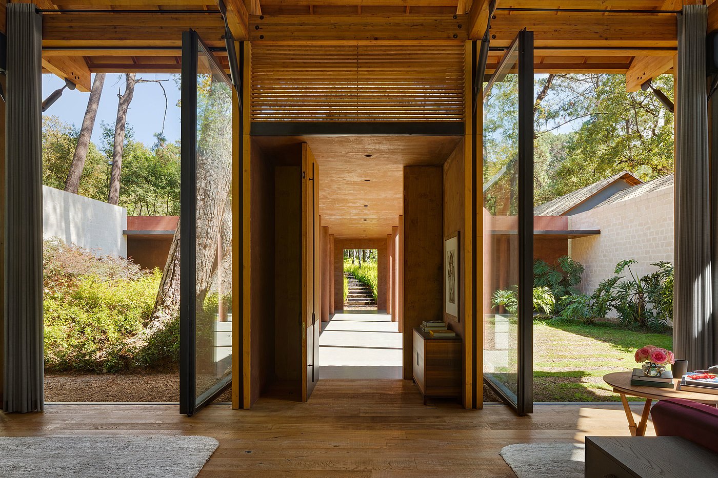 ventanas grandes Jansen para casas modernas